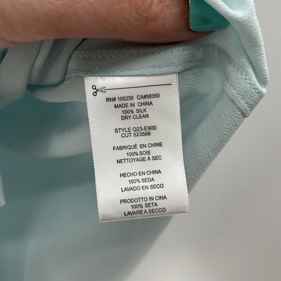 Equipment Femme Essential Silk Shirt - Pale Blue - Small - Picture 4 of 6